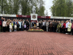 Традиционно 9 мая в районе состоялось торжественное возложение венков и цветов к братским захоронениям и памятным местам.